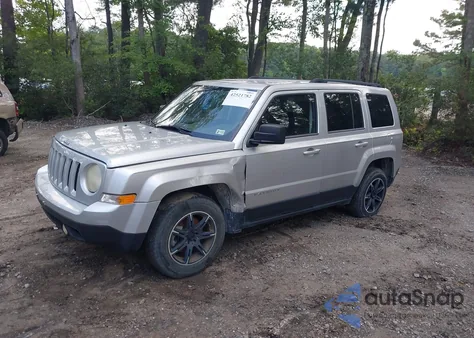 2013 Jeep Patriot Sport из США, поврежденный, VIN 1C4NJPBA8DD272683